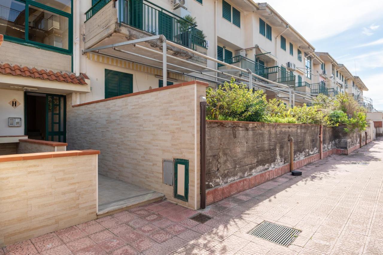 גיארדיני נאקסוס La Casa Di Tobia & Little Paradise Beach Apartments מראה חיצוני תמונה