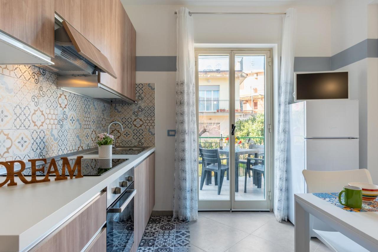 גיארדיני נאקסוס La Casa Di Tobia & Little Paradise Beach Apartments מראה חיצוני תמונה